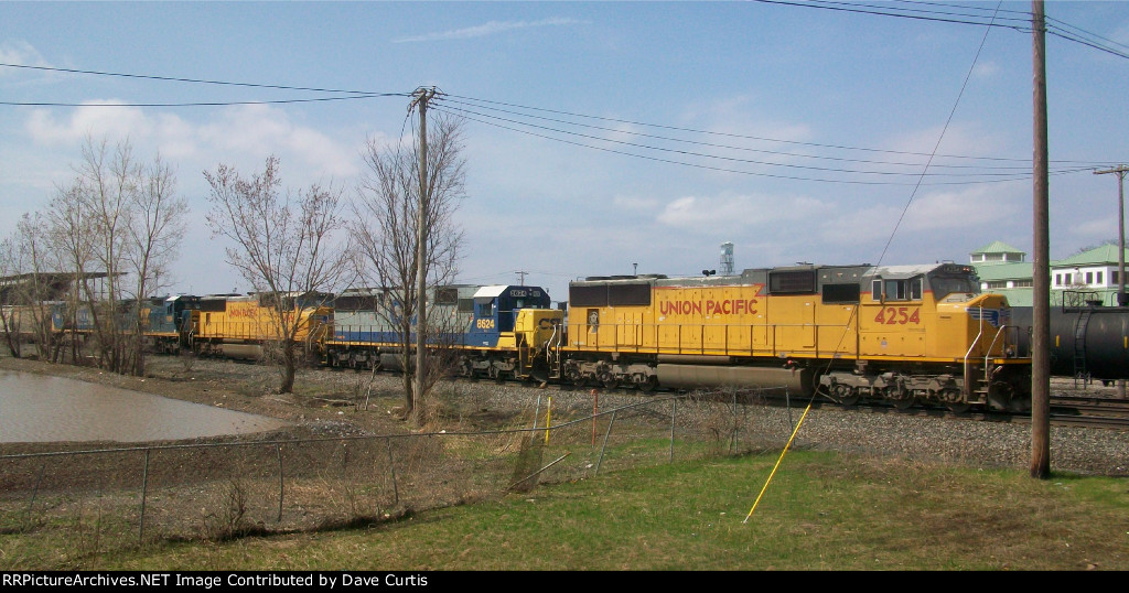 EB mixed freight